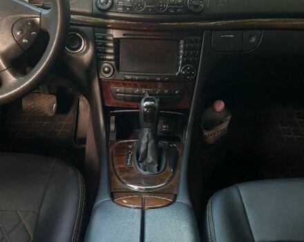 Синій Мерседес Е-Клас, об'ємом двигуна 2.1 л та пробігом 3 тис. км за 6700 $, фото 4 на Automoto.ua