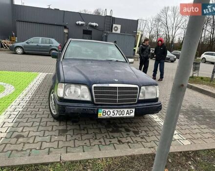 Синий Мерседес Е-Класс, объемом двигателя 2 л и пробегом 270 тыс. км за 2500 $, фото 8 на Automoto.ua