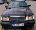 Синій Мерседес Е-Клас, об'ємом двигуна 2 л та пробігом 380 тис. км за 4000 $, фото 1 на Automoto.ua