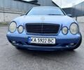 Синій Мерседес Е-Клас, об'ємом двигуна 3.2 л та пробігом 300 тис. км за 4200 $, фото 1 на Automoto.ua