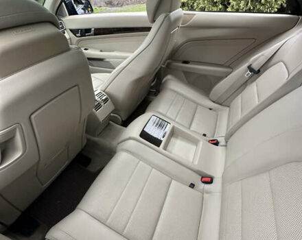 Синий Мерседес Е-Класс, объемом двигателя 3.5 л и пробегом 138 тыс. км за 18800 $, фото 30 на Automoto.ua