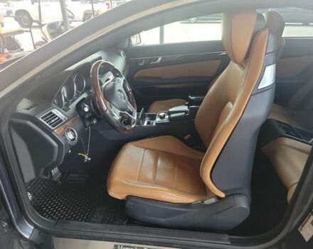 Синий Мерседес Е-Класс, объемом двигателя 3 л и пробегом 180 тыс. км за 23500 $, фото 4 на Automoto.ua