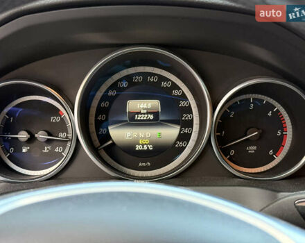 Синий Мерседес Е-Класс, объемом двигателя 3.5 л и пробегом 122 тыс. км за 17000 $, фото 15 на Automoto.ua