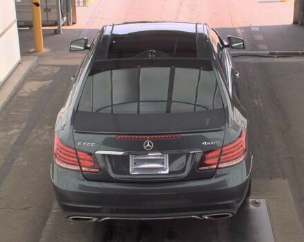 Синий Мерседес Е-Класс, объемом двигателя 3 л и пробегом 180 тыс. км за 23500 $, фото 1 на Automoto.ua