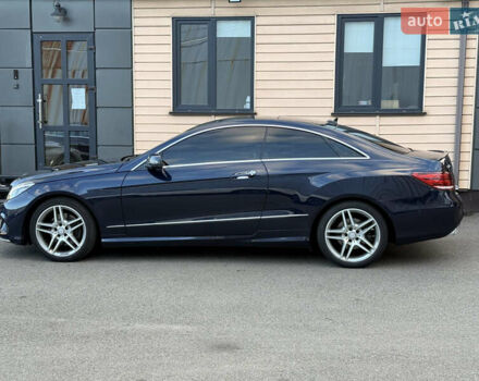 Синий Мерседес Е-Класс, объемом двигателя 3.5 л и пробегом 122 тыс. км за 17000 $, фото 19 на Automoto.ua