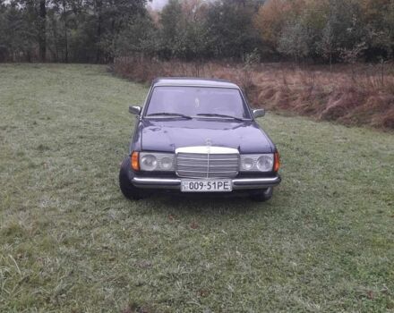 Синий Мерседес Е-Класс, объемом двигателя 2 л и пробегом 407 тыс. км за 1000 $, фото 2 на Automoto.ua