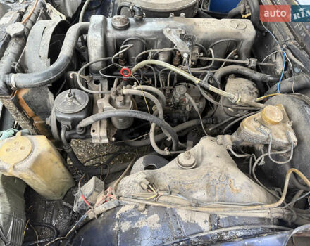 Мерседес Е-Класс 1982 в Кропивницком (Кировограде) на Automoto.ua Синий Мерседес Е-Класс, объемом двигателя 3 л и пробегом 287 тыс. км за 1500 $, фото 8 на Automoto.ua