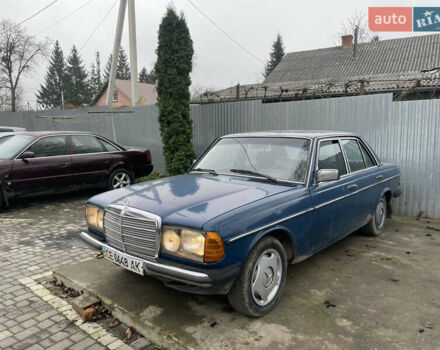 Синій Мерседес Е-Клас, об'ємом двигуна 2.4 л та пробігом 400 тис. км за 1400 $, фото 3 на Automoto.ua