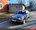 Синий Мерседес Е-Класс, объемом двигателя 20 л и пробегом 380 тыс. км за 1300 $, фото 1 на Automoto.ua