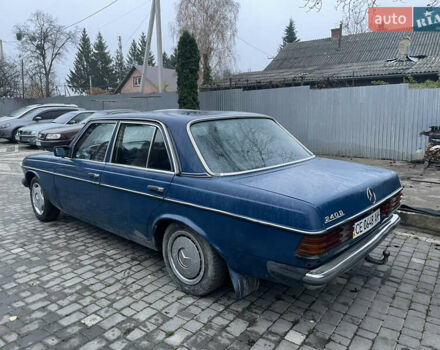 Синій Мерседес Е-Клас, об'ємом двигуна 2.4 л та пробігом 400 тис. км за 1500 $, фото 6 на Automoto.ua