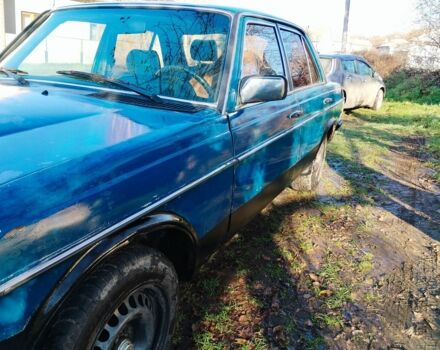 Синій Мерседес Е-Клас, об'ємом двигуна 2.4 л та пробігом 300 тис. км за 1200 $, фото 3 на Automoto.ua