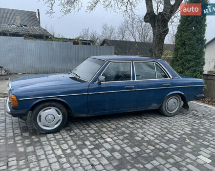 Синій Мерседес Е-Клас, об'ємом двигуна 2.4 л та пробігом 400 тис. км за 1300 $, фото 2 на Automoto.ua