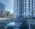Синий Мерседес Е-Класс, объемом двигателя 2.5 л и пробегом 560 тыс. км за 1100 $, фото 1 на Automoto.ua