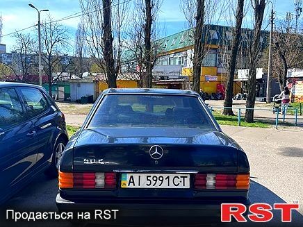 Синий Мерседес Е-Класс, объемом двигателя 2 л и пробегом 377 тыс. км за 1500 $, фото 4 на Automoto.ua