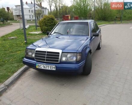 Синий Мерседес Е-Класс, объемом двигателя 2 л и пробегом 355 тыс. км за 3100 $, фото 3 на Automoto.ua