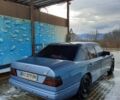 Синий Мерседес Е-Класс, объемом двигателя 2 л и пробегом 300 тыс. км за 1600 $, фото 4 на Automoto.ua