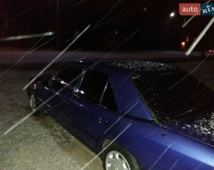 Синій Мерседес Е-Клас, об'ємом двигуна 2 л та пробігом 354 тис. км за 2000 $, фото 8 на Automoto.ua