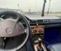 Синий Мерседес Е-Класс, объемом двигателя 2.3 л и пробегом 350 тыс. км за 2000 $, фото 6 на Automoto.ua
