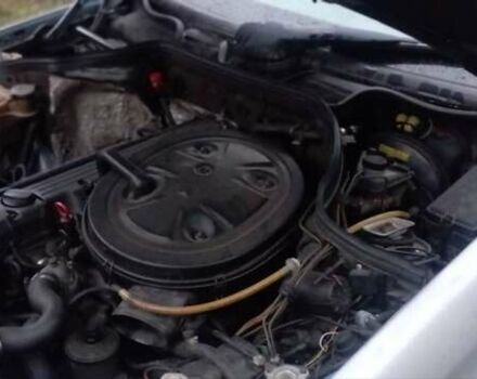 Синий Мерседес Е-Класс, объемом двигателя 2.55 л и пробегом 255 тыс. км за 2500 $, фото 3 на Automoto.ua