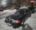 Синий Мерседес Е-Класс, объемом двигателя 2.3 л и пробегом 250 тыс. км за 1000 $, фото 1 на Automoto.ua