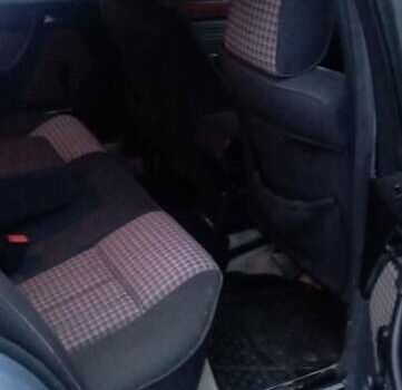 Синий Мерседес Е-Класс, объемом двигателя 2.55 л и пробегом 255 тыс. км за 2500 $, фото 7 на Automoto.ua