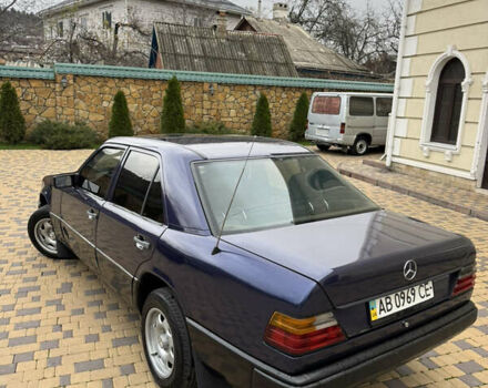 Синий Мерседес Е-Класс, объемом двигателя 2 л и пробегом 390 тыс. км за 1950 $, фото 10 на Automoto.ua