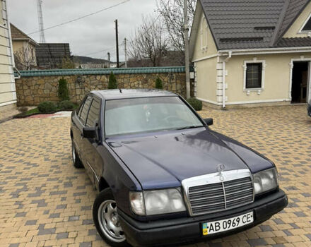 Синий Мерседес Е-Класс, объемом двигателя 2 л и пробегом 390 тыс. км за 1950 $, фото 12 на Automoto.ua