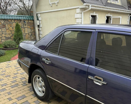 Синий Мерседес Е-Класс, объемом двигателя 2 л и пробегом 390 тыс. км за 1950 $, фото 5 на Automoto.ua