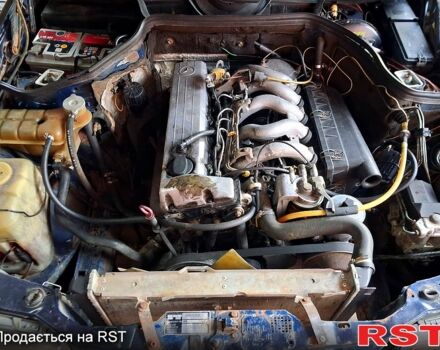 Синий Мерседес Е-Класс, объемом двигателя 2 л и пробегом 300 тыс. км за 1499 $, фото 2 на Automoto.ua