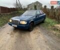 Синій Мерседес Е-Клас, об'ємом двигуна 2 л та пробігом 300 тис. км за 1150 $, фото 1 на Automoto.ua