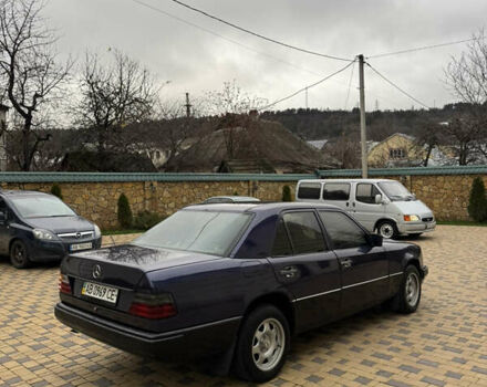 Синий Мерседес Е-Класс, объемом двигателя 2 л и пробегом 390 тыс. км за 1950 $, фото 20 на Automoto.ua