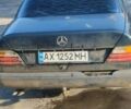 Синий Мерседес Е-Класс, объемом двигателя 2 л и пробегом 400 тыс. км за 3500 $, фото 1 на Automoto.ua