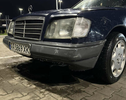 Синий Мерседес Е-Класс, объемом двигателя 2 л и пробегом 376 тыс. км за 3000 $, фото 6 на Automoto.ua