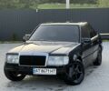 Синий Мерседес Е-Класс, объемом двигателя 2.3 л и пробегом 300 тыс. км за 1600 $, фото 1 на Automoto.ua