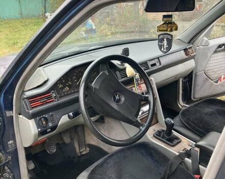 Синій Мерседес Е-Клас, об'ємом двигуна 3 л та пробігом 400 тис. км за 1800 $, фото 6 на Automoto.ua