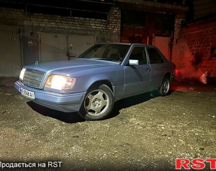 Синій Мерседес Е-Клас, об'ємом двигуна 3 л та пробігом 235 тис. км за 4500 $, фото 7 на Automoto.ua