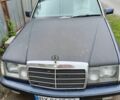 Синій Мерседес Е-Клас, об'ємом двигуна 2 л та пробігом 500 тис. км за 1600 $, фото 5 на Automoto.ua