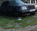 Синий Мерседес Е-Класс, объемом двигателя 2.6 л и пробегом 110 тыс. км за 1121 $, фото 1 на Automoto.ua