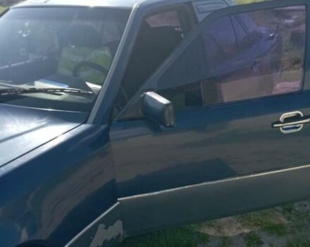 Синій Мерседес Е-Клас, об'ємом двигуна 2.3 л та пробігом 400 тис. км за 2550 $, фото 4 на Automoto.ua