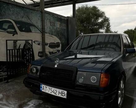 Синій Мерседес Е-Клас, об'ємом двигуна 2.3 л та пробігом 400 тис. км за 1300 $, фото 5 на Automoto.ua