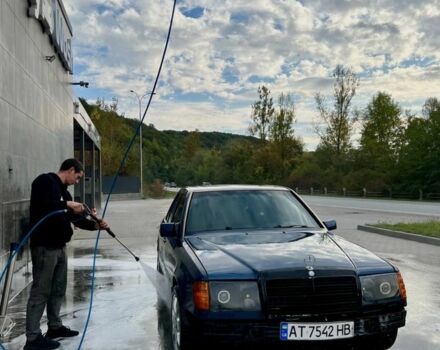 Синій Мерседес Е-Клас, об'ємом двигуна 2.3 л та пробігом 400 тис. км за 1300 $, фото 1 на Automoto.ua