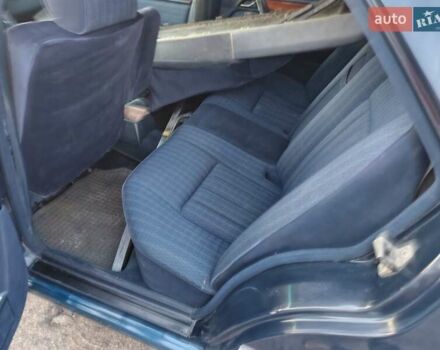 Синий Мерседес Е-Класс, объемом двигателя 2.5 л и пробегом 614 тыс. км за 2700 $, фото 1 на Automoto.ua