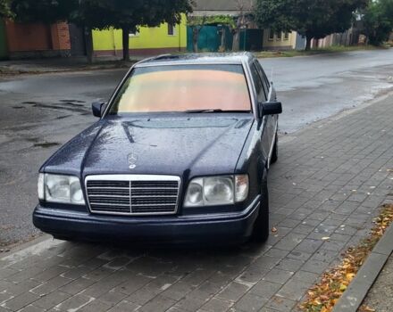 Синій Мерседес Е-Клас, об'ємом двигуна 2.8 л та пробігом 420 тис. км за 3000 $, фото 4 на Automoto.ua