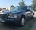 Синий Мерседес Е-Класс, объемом двигателя 2.2 л и пробегом 260 тыс. км за 4500 $, фото 1 на Automoto.ua