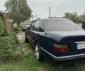 Синий Мерседес Е-Класс, объемом двигателя 2.2 л и пробегом 10 тыс. км за 1500 $, фото 3 на Automoto.ua