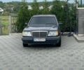 Синий Мерседес Е-Класс, объемом двигателя 2 л и пробегом 10 тыс. км за 1500 $, фото 1 на Automoto.ua