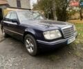 Синий Мерседес Е-Класс, объемом двигателя 3 л и пробегом 456 тыс. км за 5900 $, фото 3 на Automoto.ua