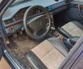 Синий Мерседес Е-Класс, объемом двигателя 2.8 л и пробегом 420 тыс. км за 3000 $, фото 4 на Automoto.ua