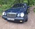 Синий Мерседес Е-Класс, объемом двигателя 2 л и пробегом 399 тыс. км за 2343 $, фото 1 на Automoto.ua