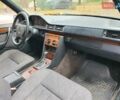 Мерседес Е-Класс 1995 в Кривом Роге на Automoto.ua Синий Мерседес Е-Класс, объемом двигателя 2 л и пробегом 295 тыс. км за 2600 $, фото 10 на Automoto.ua